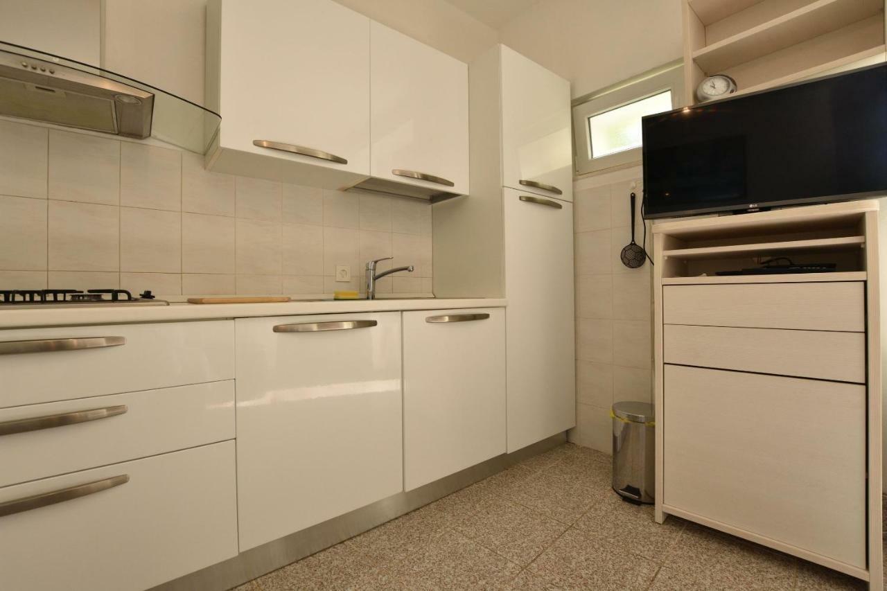 Apartment Milka Primosten Bagian luar foto