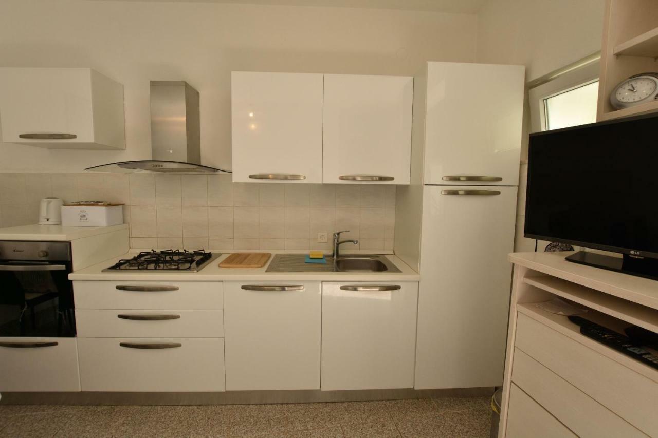 Apartment Milka Primosten Bagian luar foto
