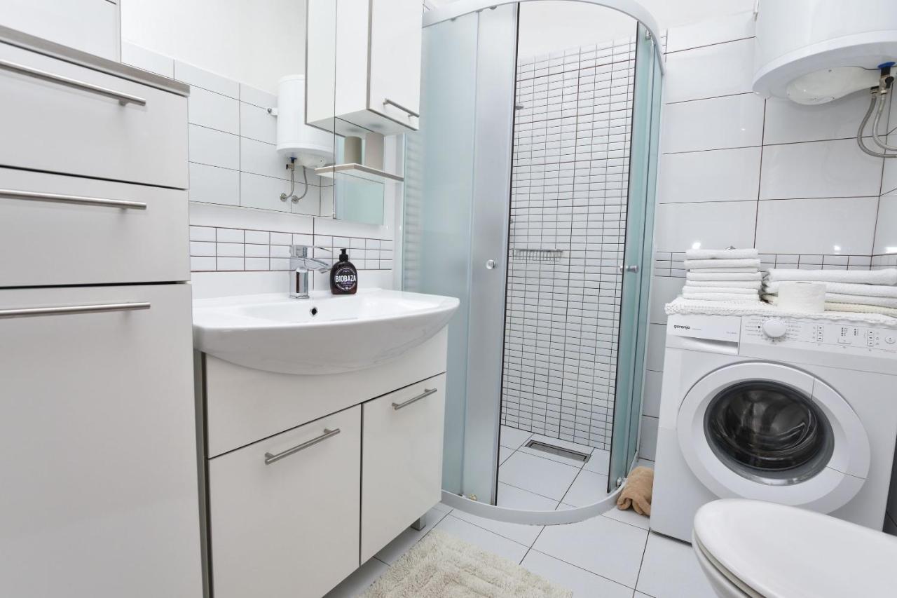 Apartment Milka Primosten Bagian luar foto